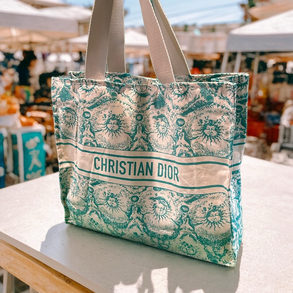 Dior Cosmetics Tote Bag - Picture 2 of 10
